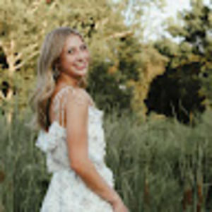 Meet your Posher, Madeline